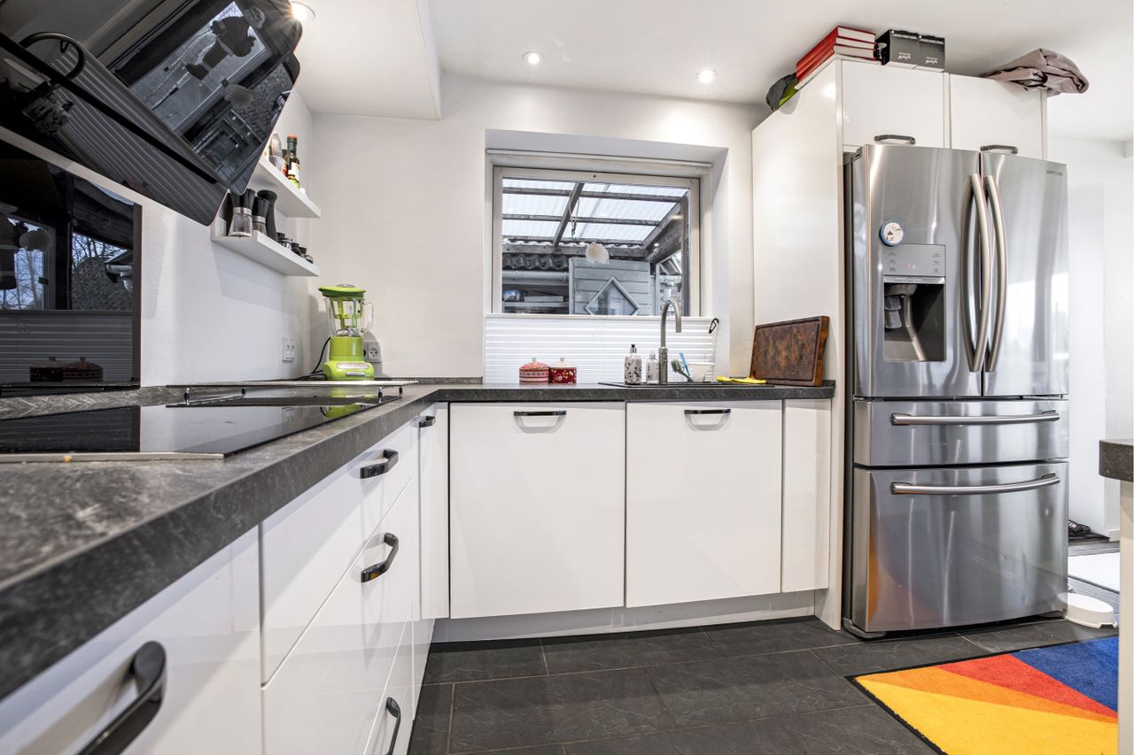image 04