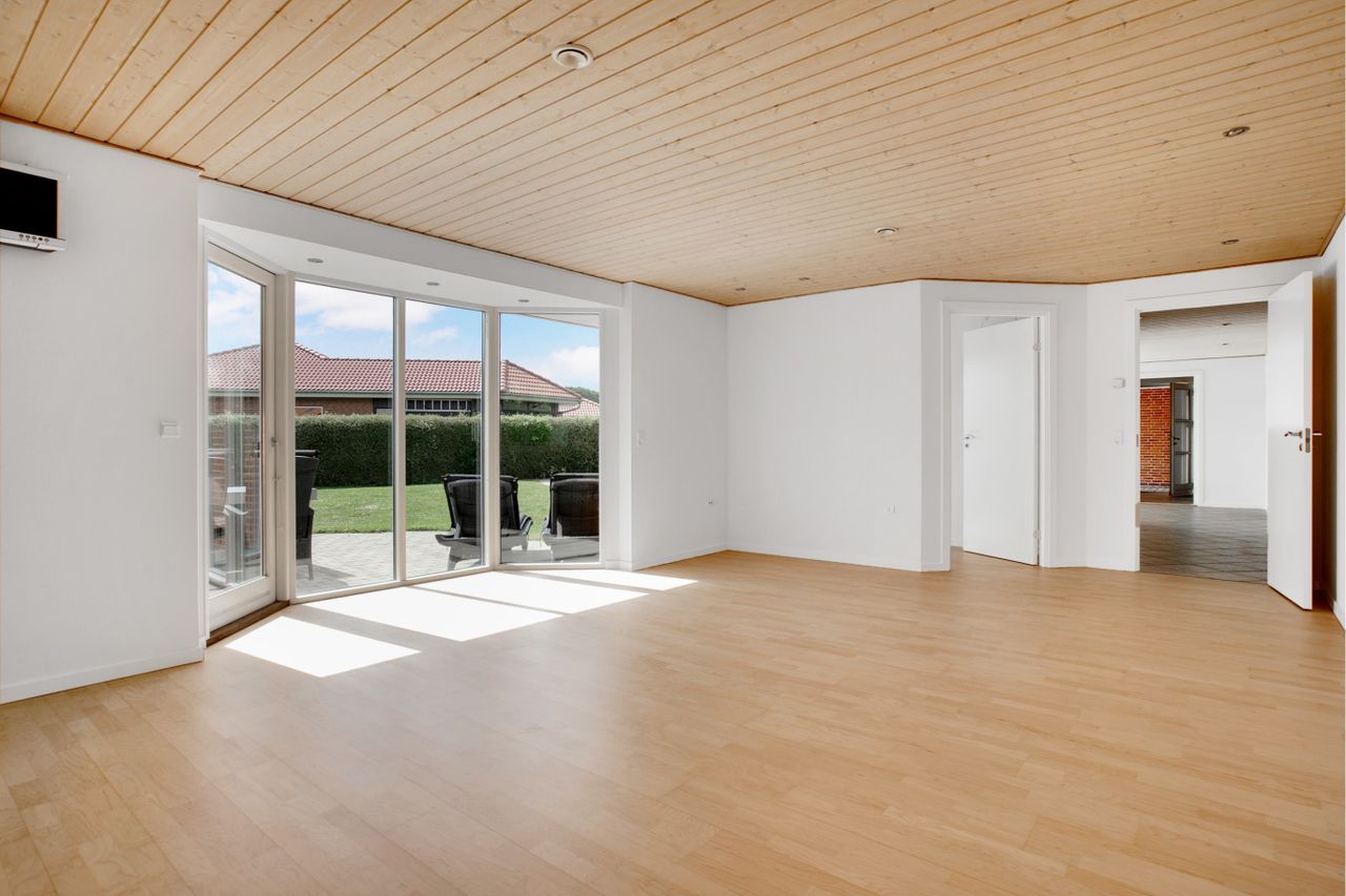 image 04
